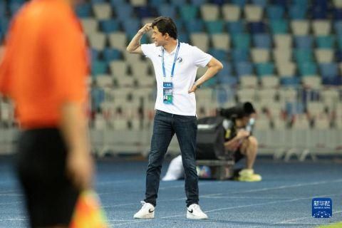《省港旗兵》以类似的极端强烈刻画方式，全盘否定香港政府的自主性和受到推崇尊敬的幻觉。